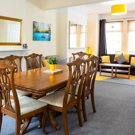Newly Launched 3 Bedroom House With Free Parking Litherland Eksteriør billede
